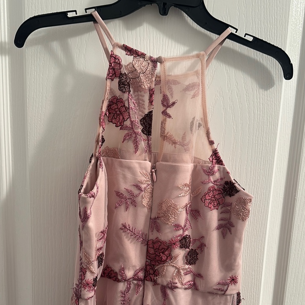 Chi Chi London Floral-embroidered woven maxi dress Pink - Picture 9 of 9